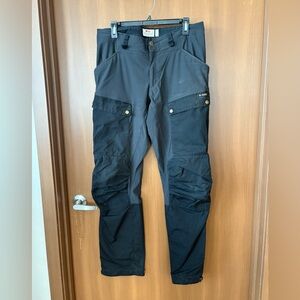 Fjallraven Men's Black and Gray Hiking Trousers